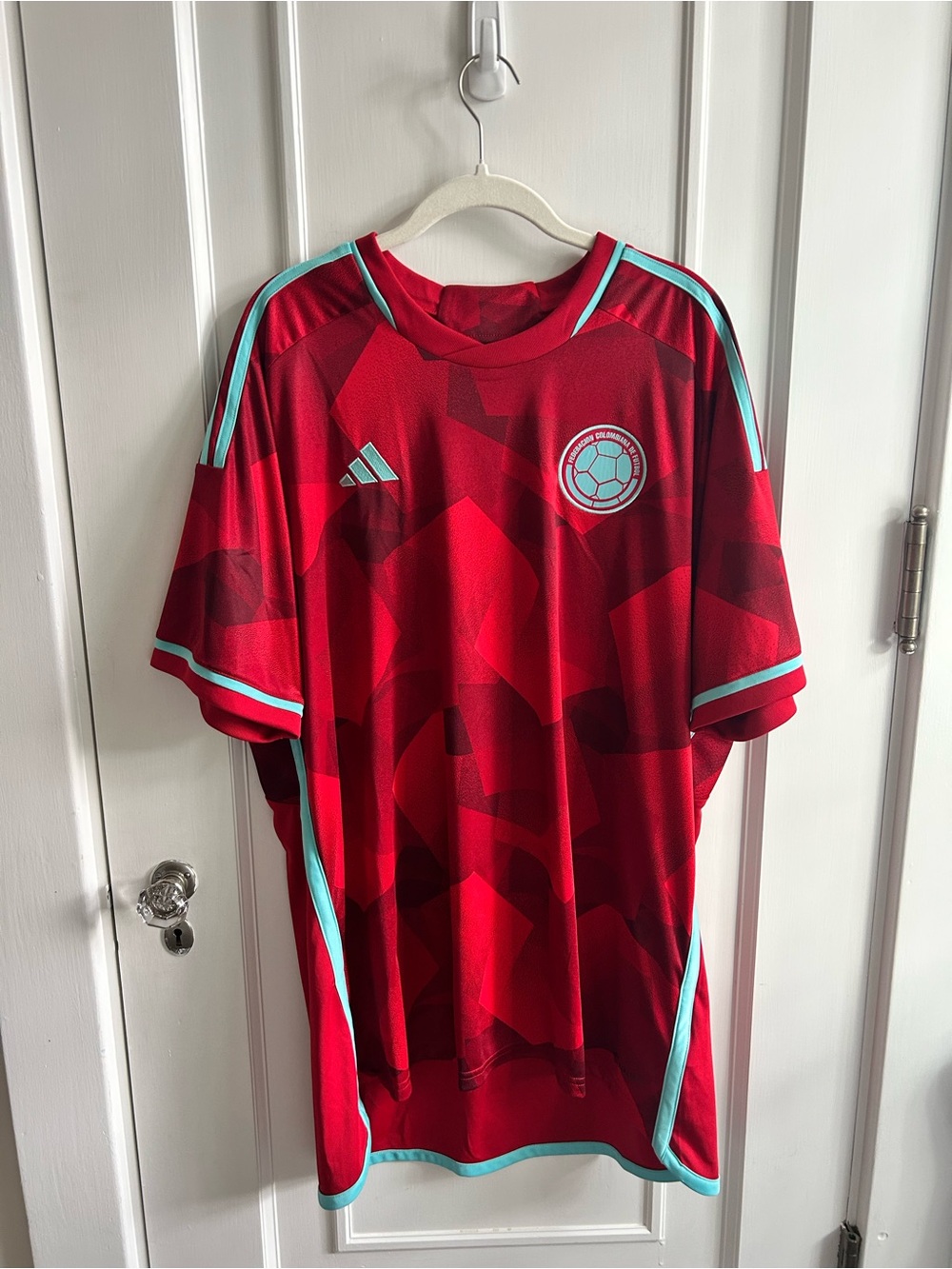Adidas Colombia 2022-23 Authentic Match
Away Jersey Men’s 2XL